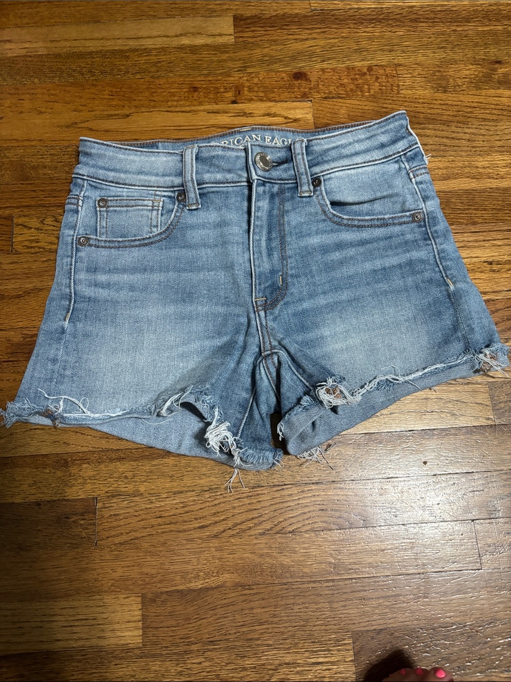 American Eagle Outfitters women’s denim cut off shorts Super Super Stretch